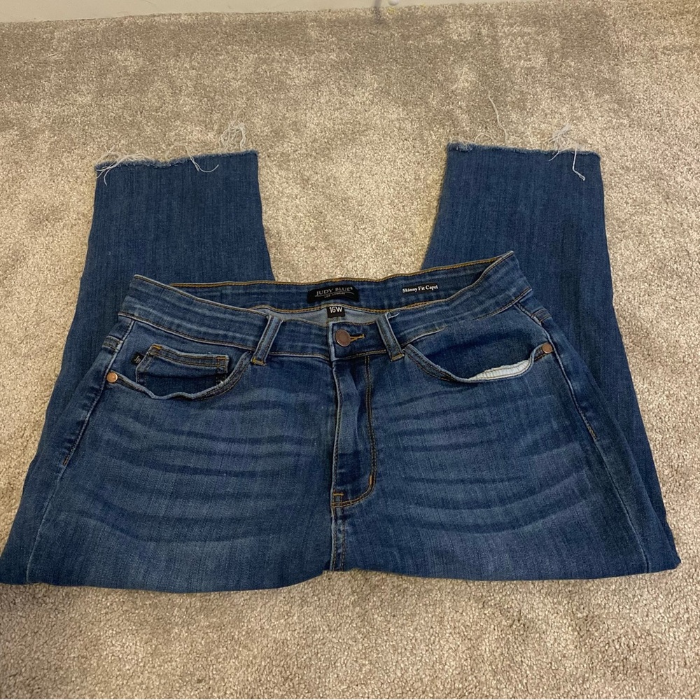 Judy Blue Skinny Fit Capris. Women’s 16W.